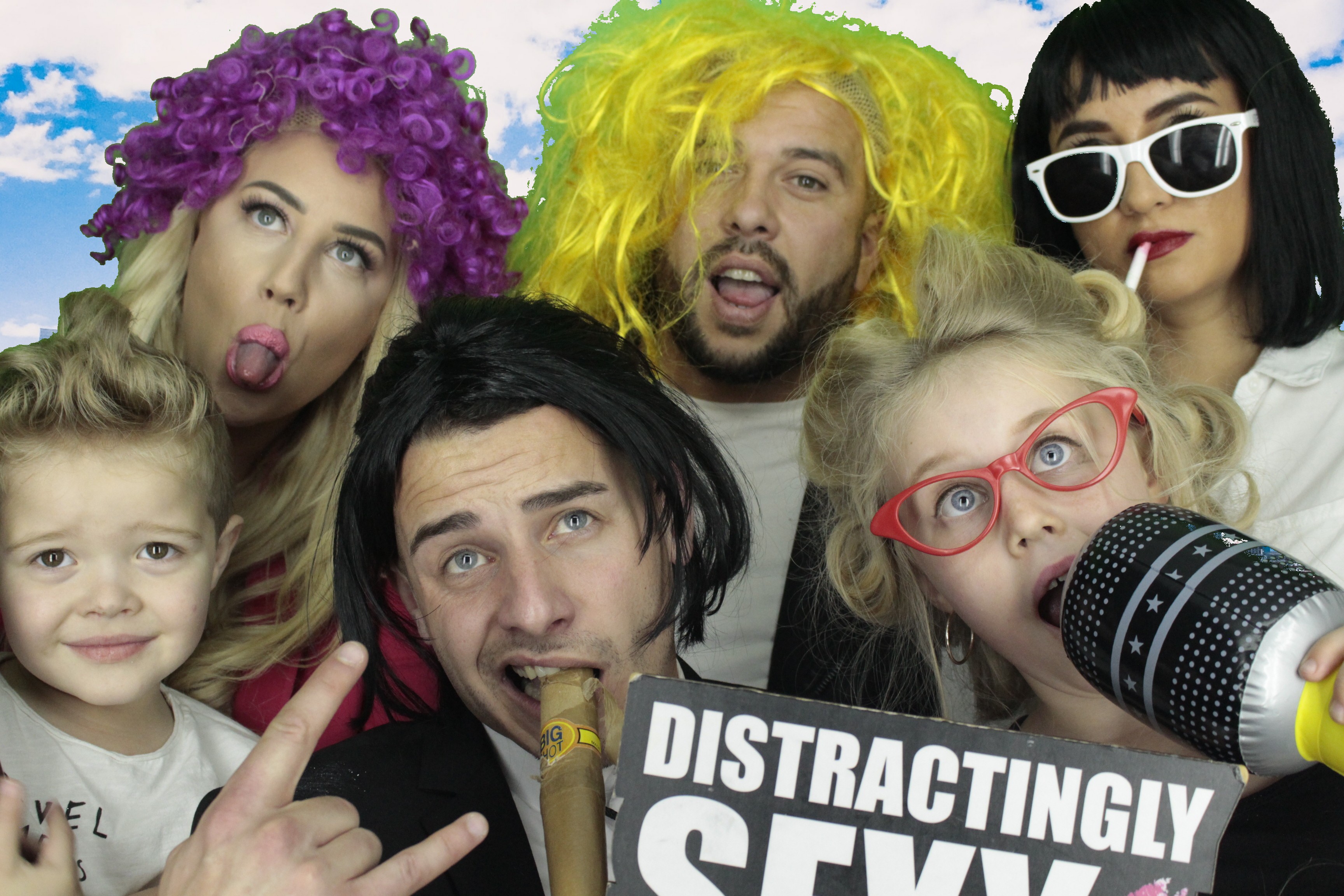 Sams 30th Netflix Party | View more photos from the event at gallery.myphotoboothexperience.co.uk/u/MyPhotoBoothExperienceLtd/Sams-30th-Netflix-Party
